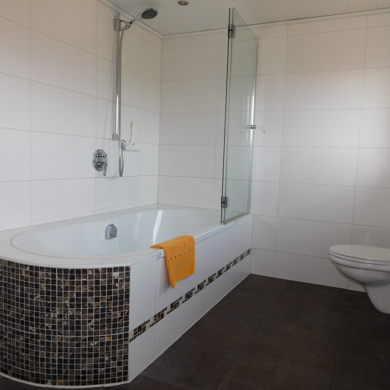 Dusche / Badewanne von Ferienwohnung Schier in Kaufbeuren im Allgäu